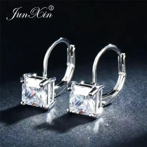 *BUNDLE 3 SAVE 20%* 18k White Gold Princess Square Cut - Picture 2 of 2